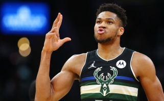 Giannis dar trejiems metams pratęsė sutartį su plačiai piniginę pravėrusiais "Bucks"